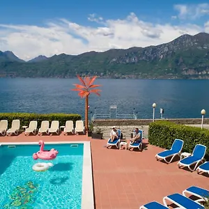 *** فندق Caribe - Garda Collection إيطاليا