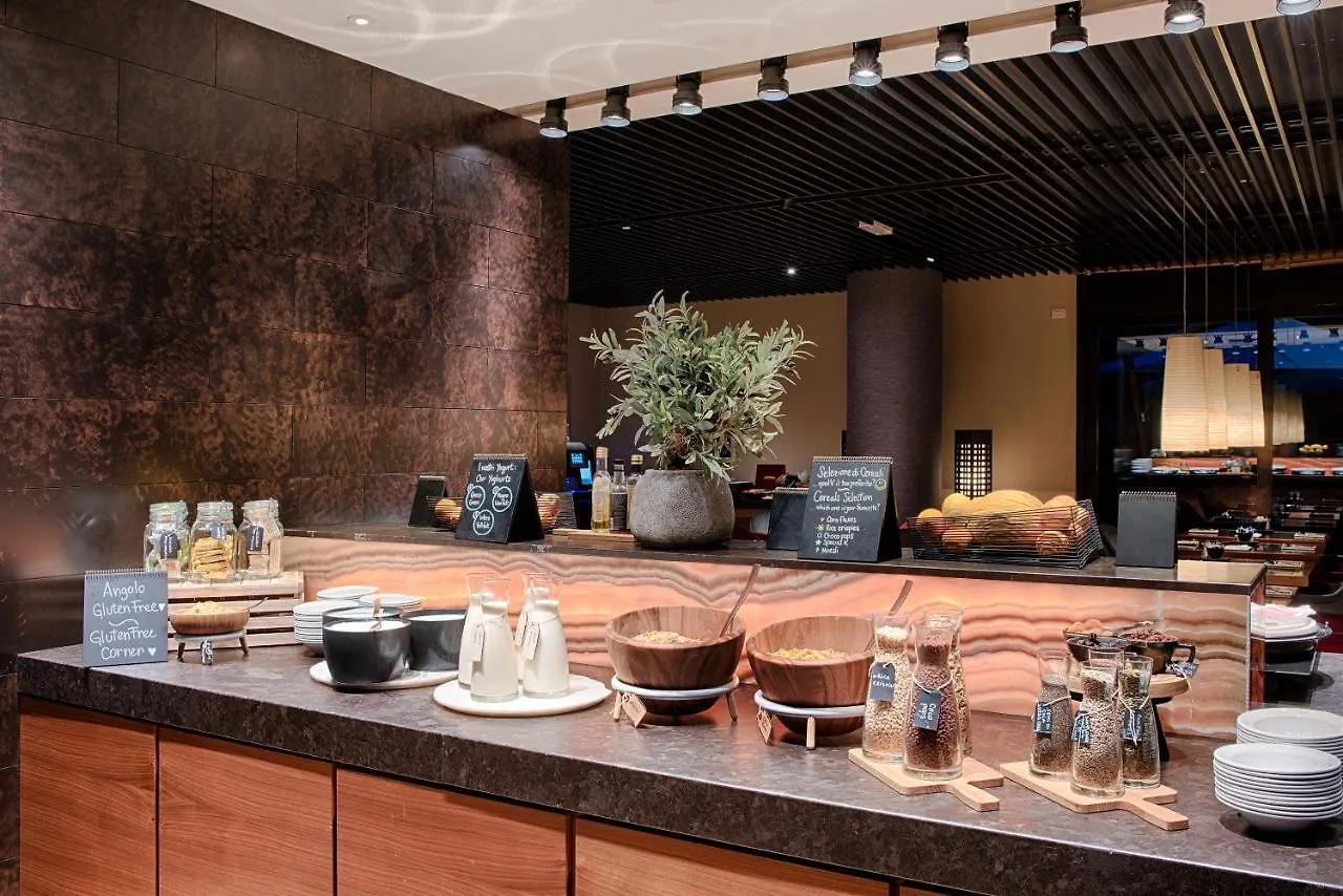****  Radisson Blu Hotel Mailand Italien