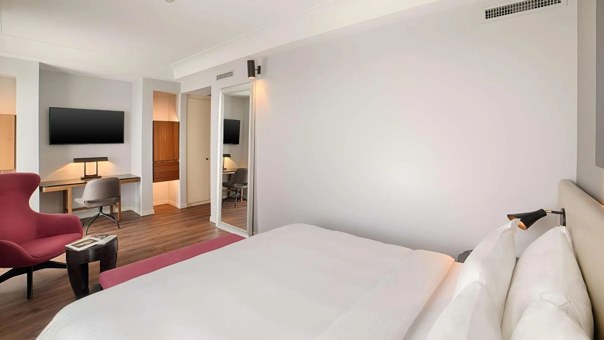 Radisson Blu Hotel Milan 4*,  Italy