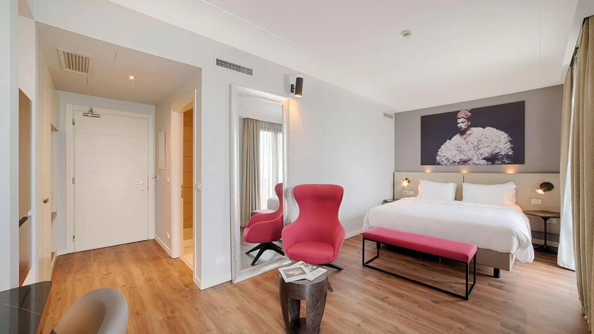 Radisson Blu Hotel Milan 4*,